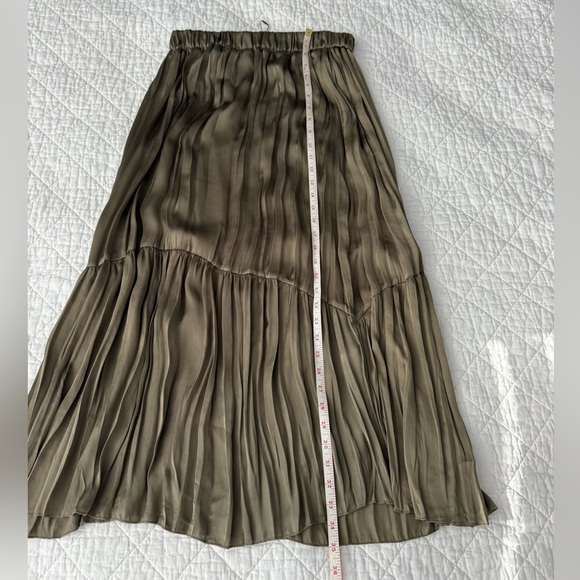 Zara Asymmetrical Khaki Skirt - Picture 4 of 6